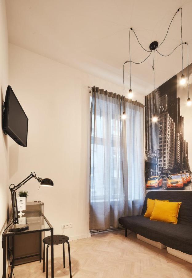 Royal Aparthotel Piotrkowska 116 วูดช์ ภายนอก รูปภาพ